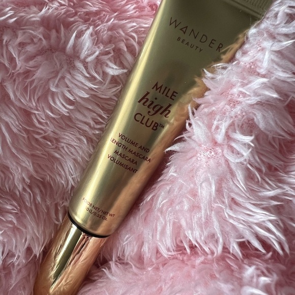 Wander Beauty Mile High Club Mascara in Jet Black - Picture 1 of 7